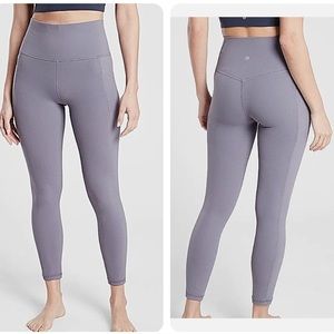 NWOT Athleta Women's Salutation Stash Pocket II 7/8 Tight SP Dusk Purple